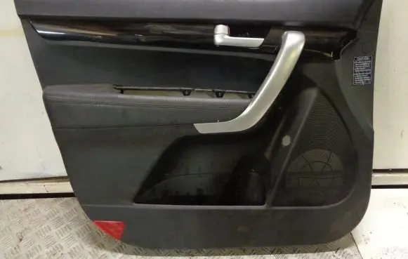 KIA Sorento Front door card panel trim 823102P000