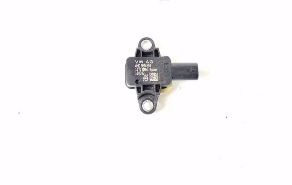 Audi A8 S8 D4 4H Airbag deployment crash/impact sensor 4H0955557