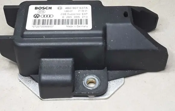 Audi A4 S4 B5 8D ESP acceleration yaw rate sensor 4B0907637A 0265005213