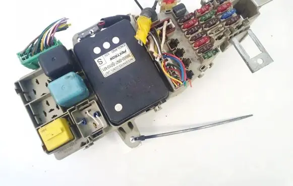 Fuse box set