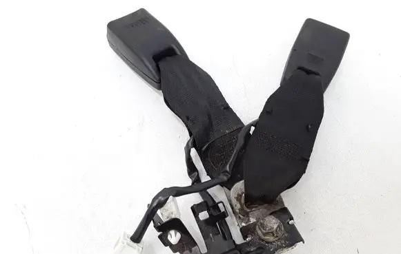 Mazda 6 Rear seatbelt buckle