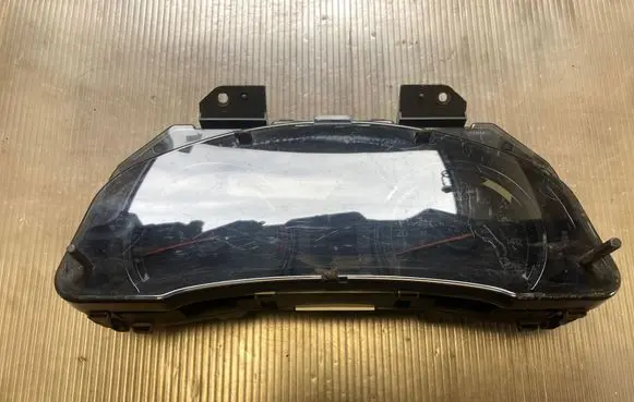Speedometer (instrument cluster)