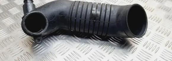 Audi A4 S4 B6 8E 8H Air intake hose/pipe 8E0129615