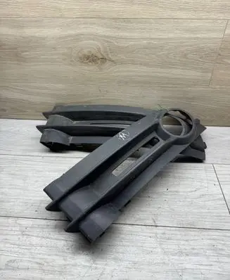 Volkswagen Caddy Front fog light trim/grill 2K0853684A