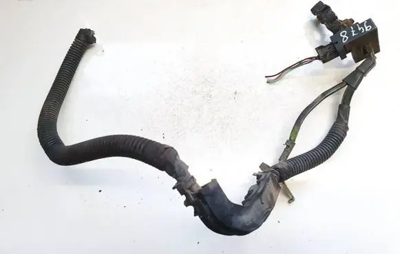 Toyota Avensis T270 Positive cable (battery) 8281705570 82817-05570