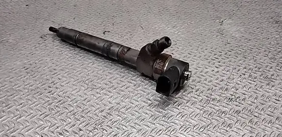 Chrysler PT Cruiser Fuel injector A6110701387 0445110100