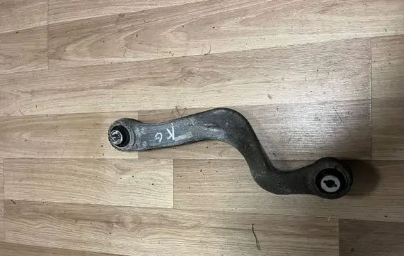 Land Rover Discovery Sport Rear control arm FK725B673AC FK72-5B673-AC