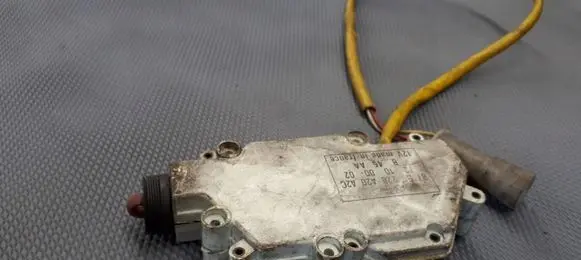 Ford Escort Fuel tank cap lock motor 72100002