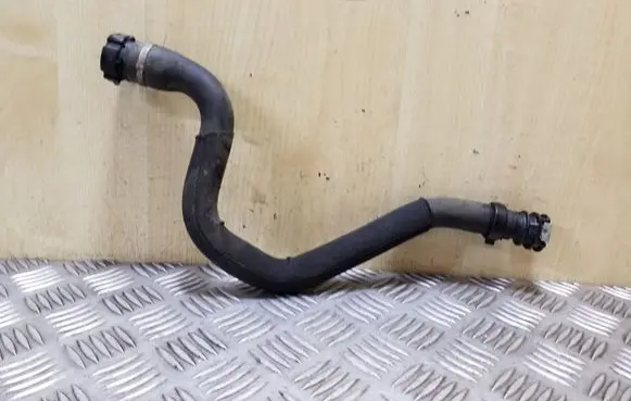 Engine coolant pipe/hose