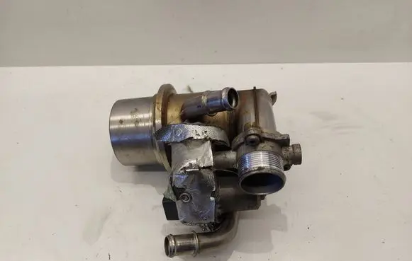 Volkswagen PASSAT B8 EGR valve cooler GN058001 04L131512BH