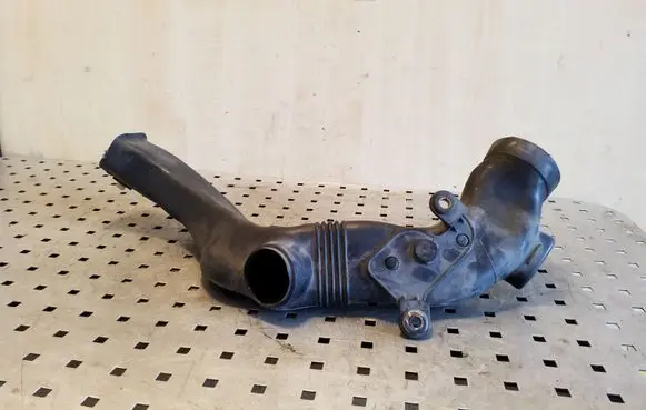 Opel Vectra B Air intake duct part 90528239AB