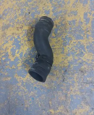 Volkswagen Touran I Coolant pipe/hose