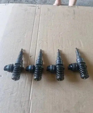 Fuel injectors set