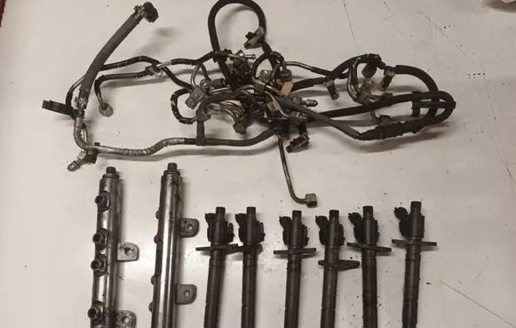 Land Rover Range Rover Sport L494 Fuel injection system set 0445116067 CH2Q9K546AB 0445216046