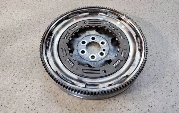 Volkswagen T-Roc Flywheel 04E105266KAOP231 04E105266K