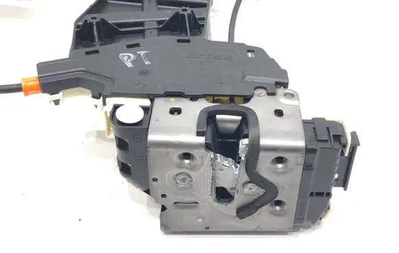 Jeep Compass Rear door lock 52139906