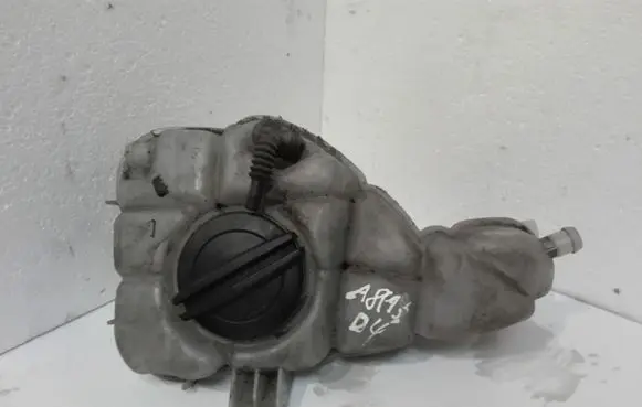 Coolant expansion tank/reservoir