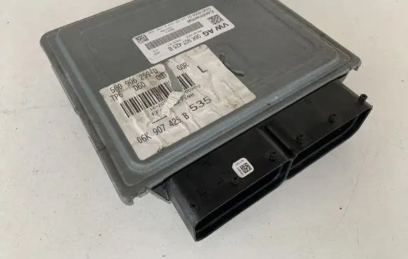 Audi A3 S3 8V Engine control unit/module 06K907425B 5G0906259D