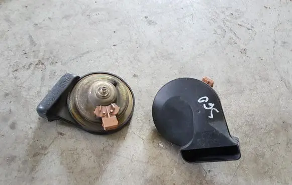 Volvo S60 Horn signal
