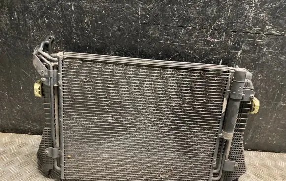 Volkswagen Tiguan Coolant radiator 5N0820411C