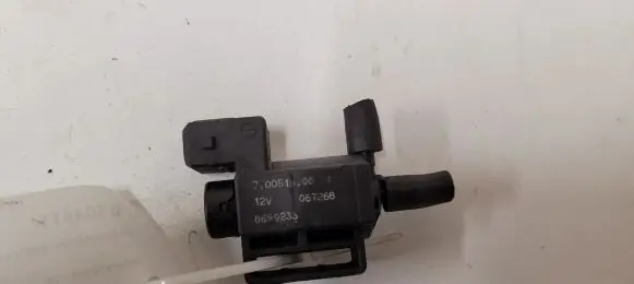 Volvo V70 Turbo solenoid valve 8699233 7005100 06T268