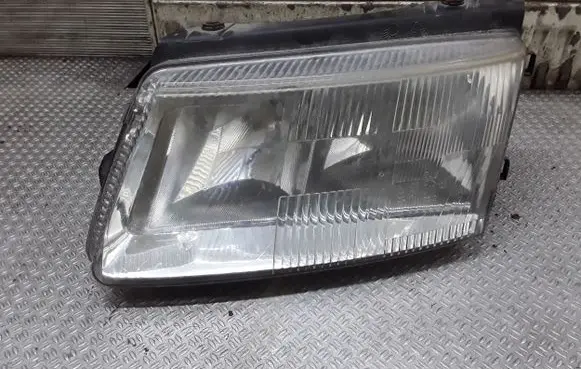 Volkswagen PASSAT B5 Headlight/headlamp