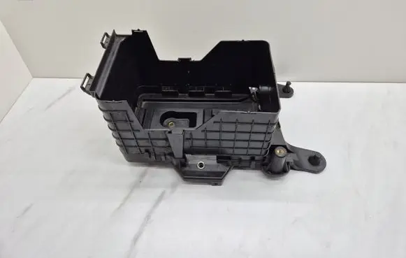 Volkswagen Golf V Battery box tray 1K0915333C 1K0915335C