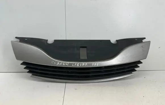 Renault Laguna II Front grill 8200012581