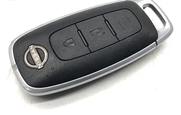 Nissan Qashqai J12 Ignition key/card S180146106