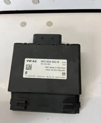 Audi A7 S7 4G Voltage converter/converter module 8K0959663B