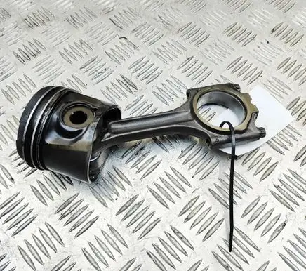 Volvo V70 Piston 30750674