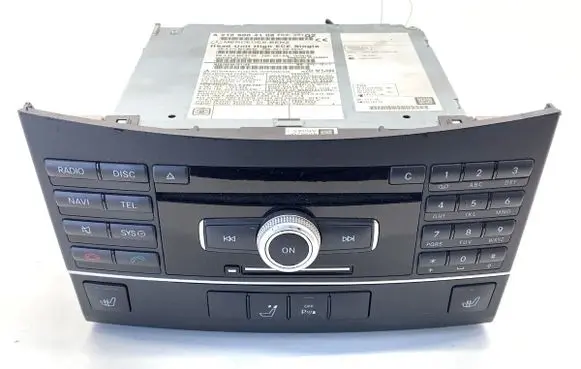 Mercedes-Benz E W212 Radio/CD/DVD/GPS head unit A2129004108
