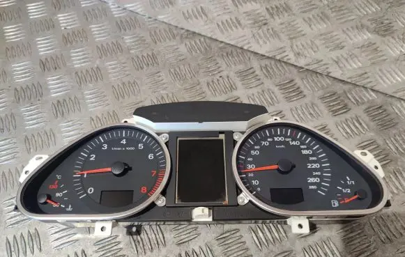 Audi A6 S6 C6 4F Speedometer (instrument cluster) 4F0920931T