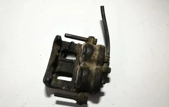 Mitsubishi Pajero Front brake caliper