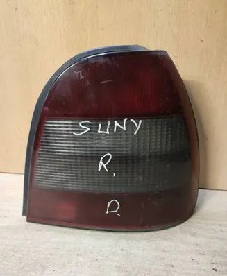 Nissan Sunny Rear/tail lights 22063324