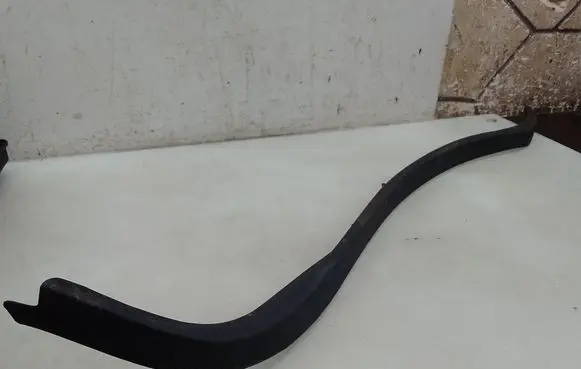 Volkswagen Golf Plus Other rear door trim element 5M0838373C