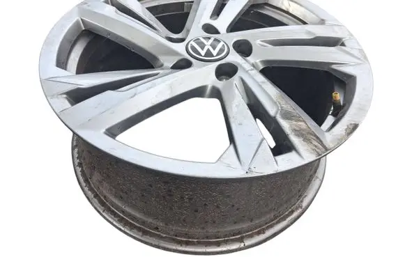 Volkswagen T-Roc R17 alloy rim 2GA601025AM