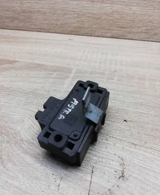 Opel Astra F Air pressure sensor 90413500 0394133