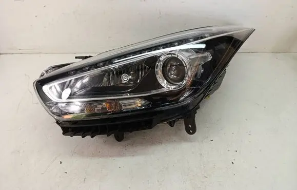 Hyundai i40 Headlight/headlamp 921013Z610