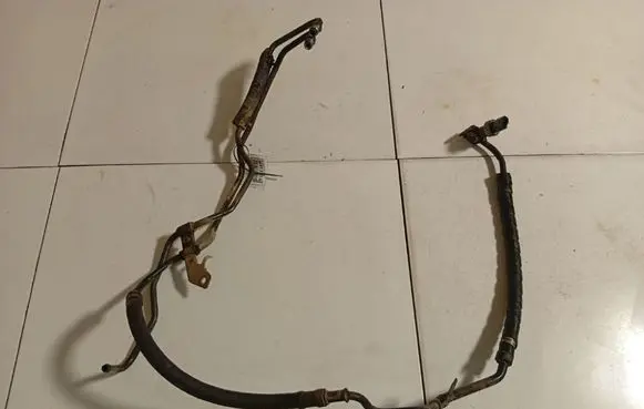 Toyota Avensis T250 Power steering hose/pipe/line