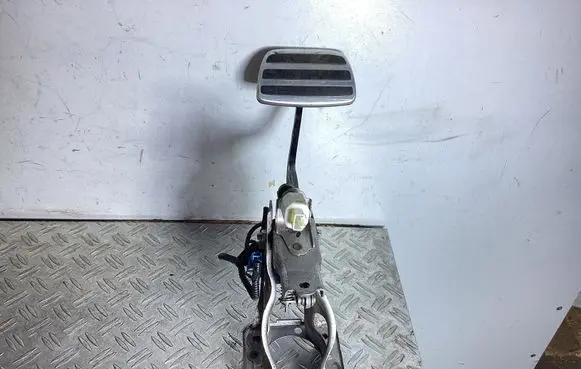 Lexus GS 250 350 300H 450H Brake pedal 