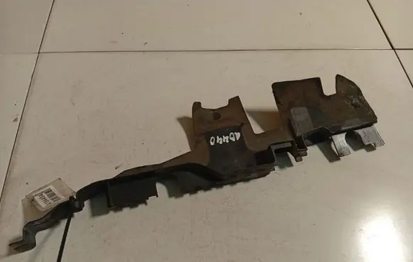 Audi A4 S4 B6 8E 8H Air intake duct part 8E0121283B