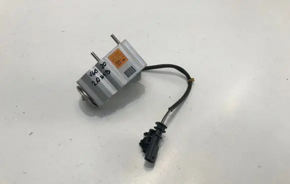 Volvo V60 Air conditioning (A/C) expansion valve 32130443 HF01234V1