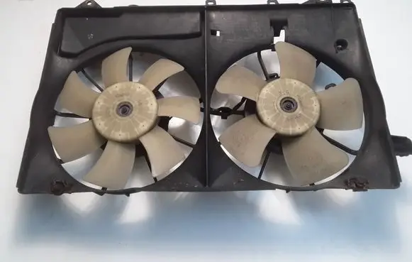 Toyota Prius (XW20) Radiator cooling fan shroud 1227508892