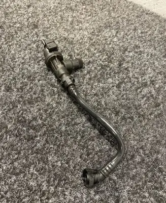 BMW 2 F44 Valve vacuum 7614013