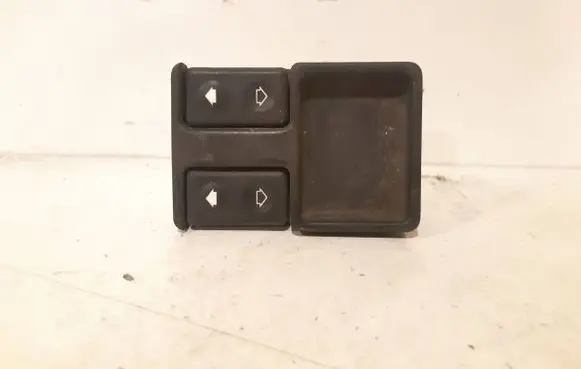 BMW 5 E34 Electric window control switch 1374491