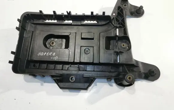 Skoda Superb B6 (3T) Battery tray 1K0915333