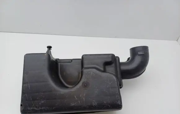 Renault Megane II Intake resonator 8200233761