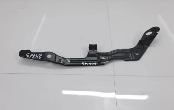 Audi A7 S7 4K8 Fender mounting bracket 4K8821168A