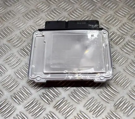 Volkswagen Golf VII Engine control unit/module 1039S93674 05E907309
